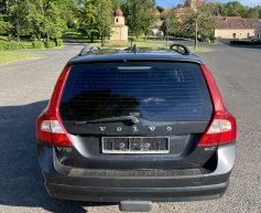 Volvo V70 2.4D/129kw Momentum